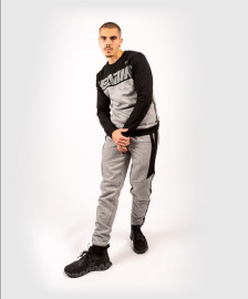Mikina VENUM Connect Crewneck - Black/Dark heather Grey