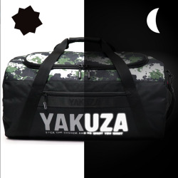 Yakuza  Sportovní taška Tweak Weekender - černá