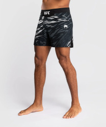 Pánské šortky UFC Fusion by Venum Authentic Fight Night - Short Fit - černo/bílé