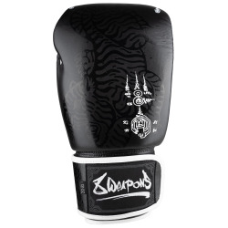 8 WEAPONS Boxerské rukavice Sak Yant Big Tiger - černé