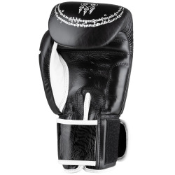8 WEAPONS Boxerské rukavice Sak Yant Big Tiger - černé