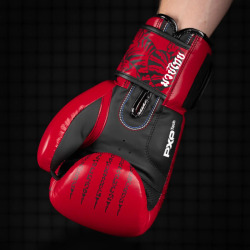 PHANTOM Boxerské rukavice Muay Thai - červené