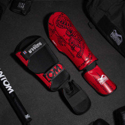 PHANTOM Chrániče holení muay thai - červené