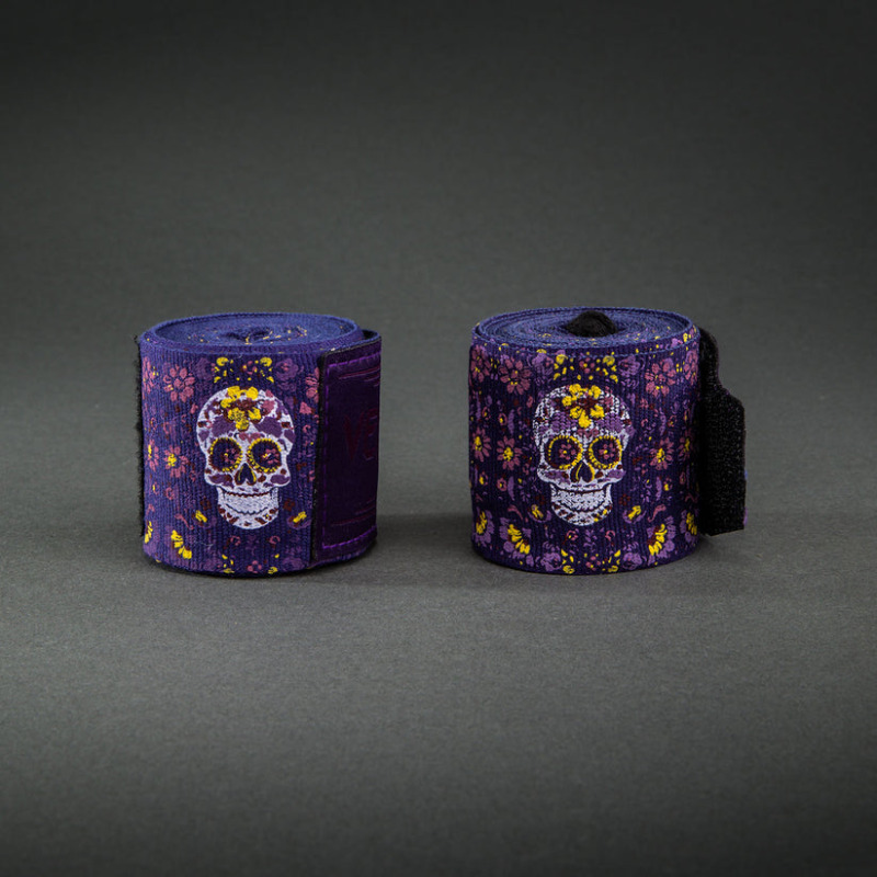 Boxerské bandáže Santa Muerte značky VENUM﻿ 2,5 m - fialové
