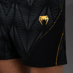 Pánské šortky UFC Fusion by Venum Authentic Fight Night - Short Fit - černo/zlaté
