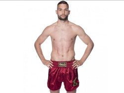 8 WEAPONS Muay Thai trenýrky Strike - červené