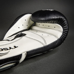 Boxerské rukavice VENUM Giant 2.0 Mike Tyson - černé