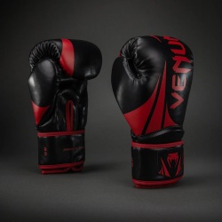 Boxerské rukavice VENUM CHALLENGER 2.5. - černo/červené