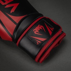 Boxerské rukavice VENUM CHALLENGER 2.5. - černo/červené