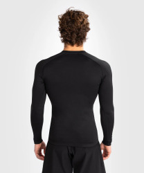 Rashguard VENUM Contender Dl. rukáv - černo/bílé