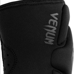 Chrániče kolen VENUM KONTACT GEL - černo/černé