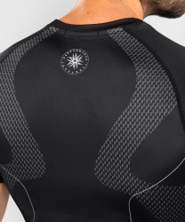 Rashguard VENUM Nexus Kr. rukáv - černo/stříbrný
