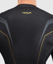 Rashguard VENUM Dl. rukáv Streamline - černo/zlatý