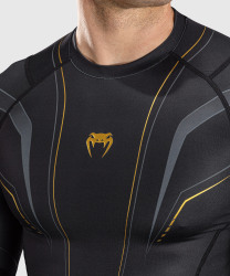 Rashguard VENUM Dl. rukáv Streamline - černo/zlatý