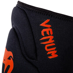 Chrániče kolen VENUM KONTACT GEL NEW - černo/červené