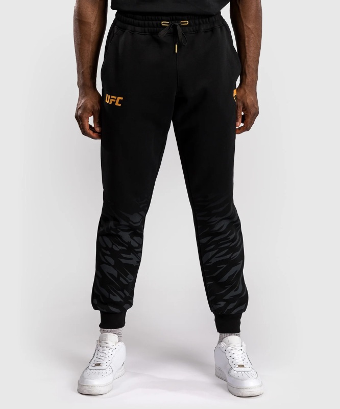 Pánské tepláky UFC Fusion by Venum Replica - černo/zlaté