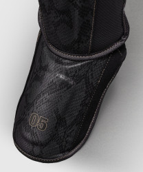 Chrániče holení VENUM Impact Evo Scales - Dark Grey