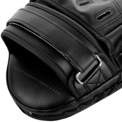 Lapy Venum "Light" Focus Mitts - černo/černé